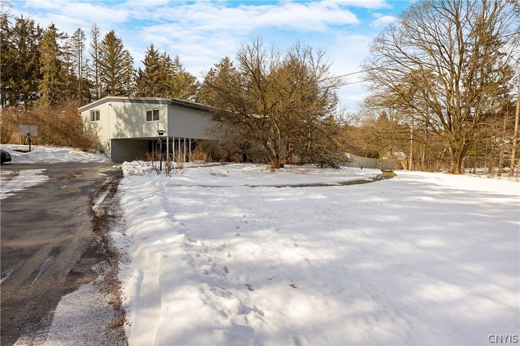 806 South Manlius Street, Manlius, NY 13066
