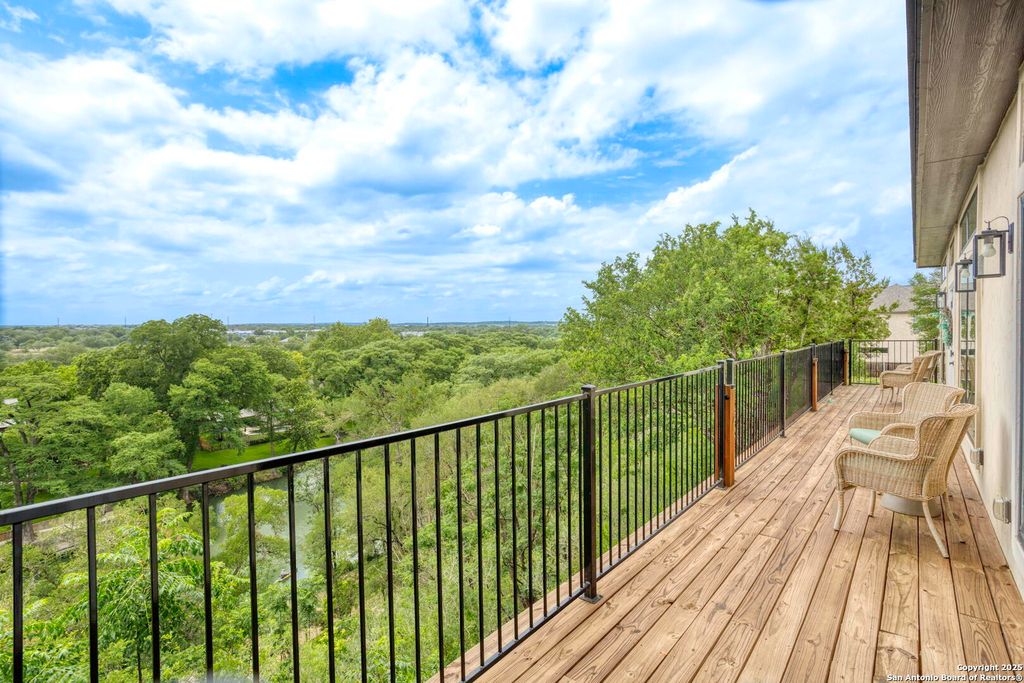 1121 Gruene B, New Braunfels, TX 78130