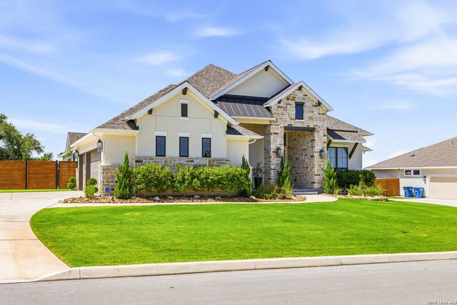 187 Violet Way, Castroville, TX 78009