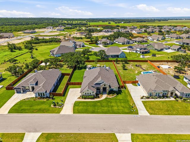 187 Violet Way, Castroville, TX 78009