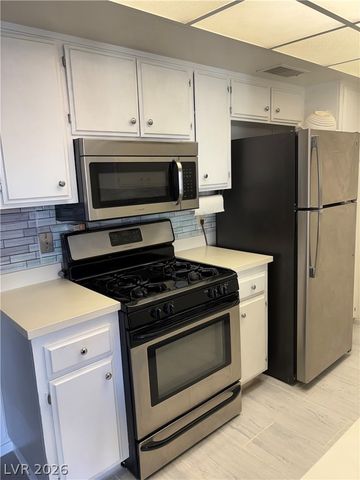 1405 Vegas Valley Drive 92, Las Vegas, NV 89169