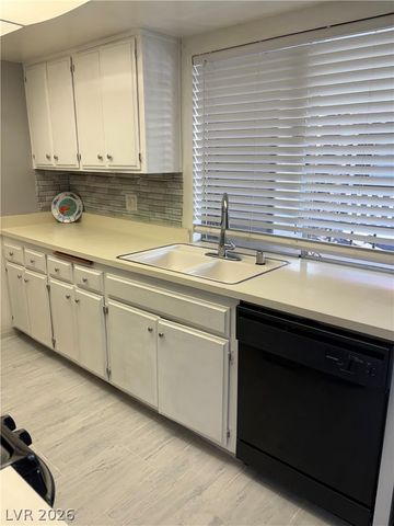 1405 Vegas Valley Drive 92, Las Vegas, NV 89169