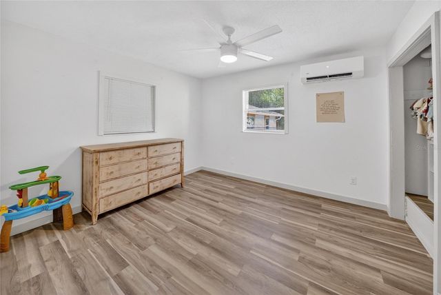 529 E GOTTSCHE AVENUE, Eustis, FL 32726