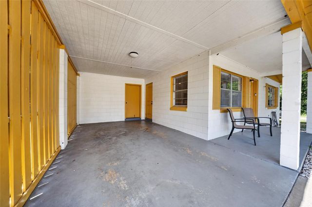 529 E GOTTSCHE AVENUE, Eustis, FL 32726