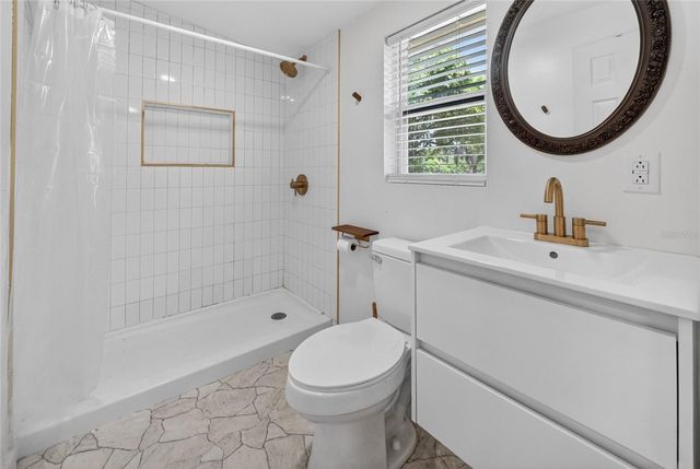 529 E GOTTSCHE AVENUE, Eustis, FL 32726