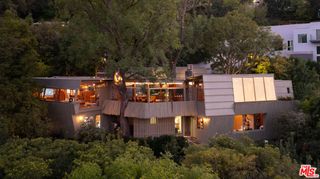 3580 Multiview Drive, Los Angeles, CA 90068