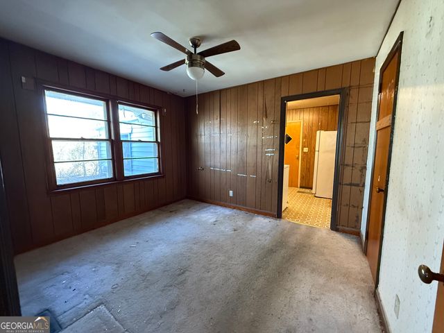 864 Springvalley Dr, Forest Park, GA 30297