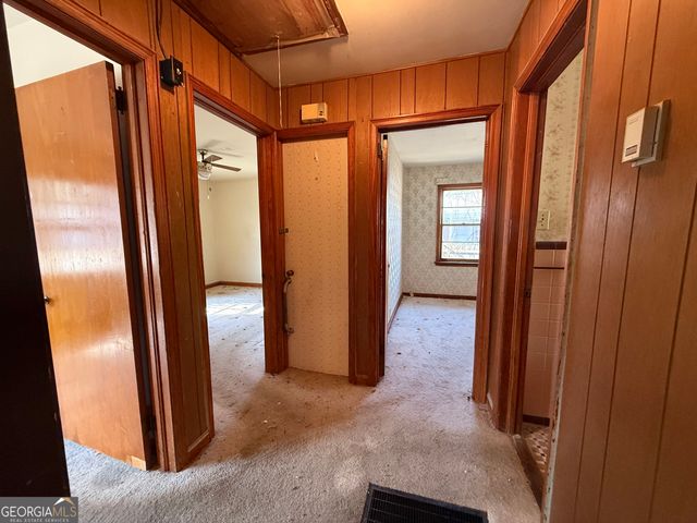 864 Springvalley Dr, Forest Park, GA 30297