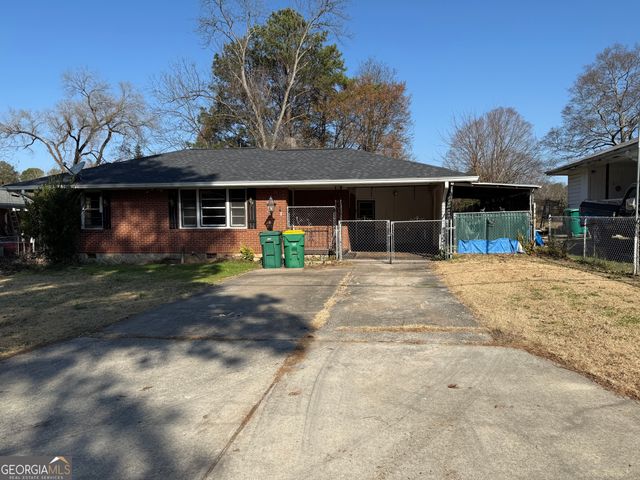 864 Springvalley Dr, Forest Park, GA 30297