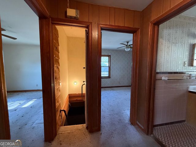 864 Springvalley Dr, Forest Park, GA 30297