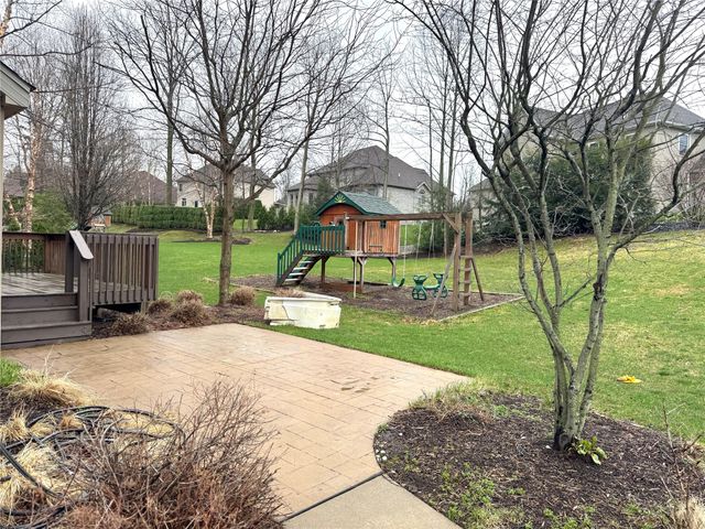 4385 STONE CREEK Drive, Erie, PA 16506