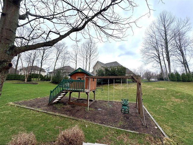 4385 STONE CREEK Drive, Erie, PA 16506