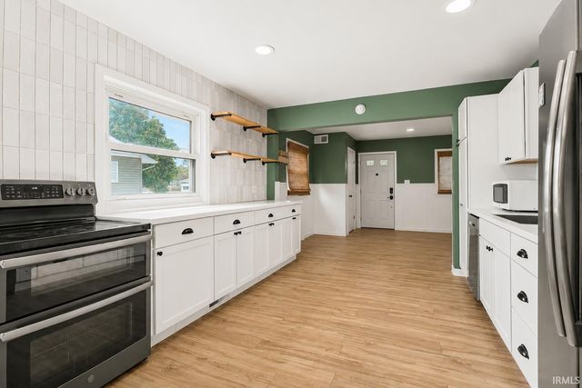 2220 Solomon Avenue, South Bend, IN 46615