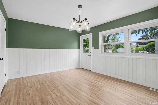 2220 Solomon Avenue, South Bend, IN 46615