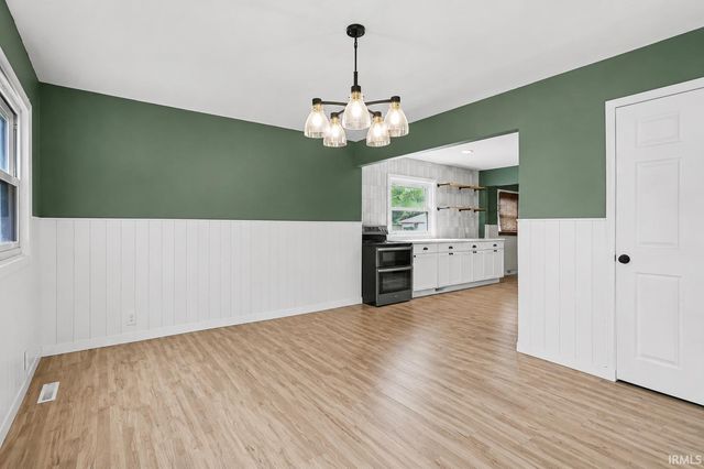 2220 Solomon Avenue, South Bend, IN 46615