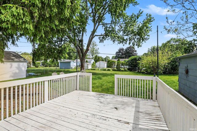 2220 Solomon Avenue, South Bend, IN 46615