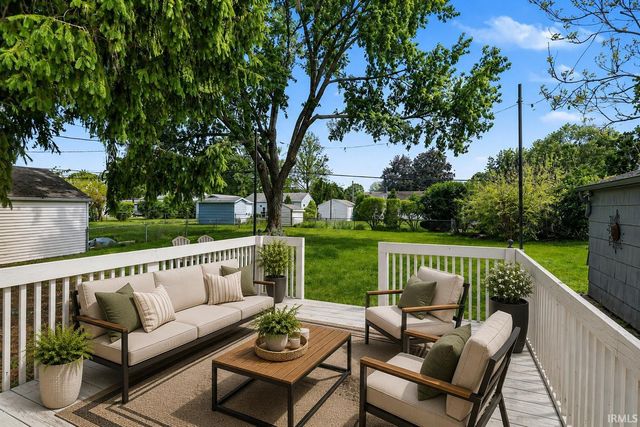 2220 Solomon Avenue, South Bend, IN 46615