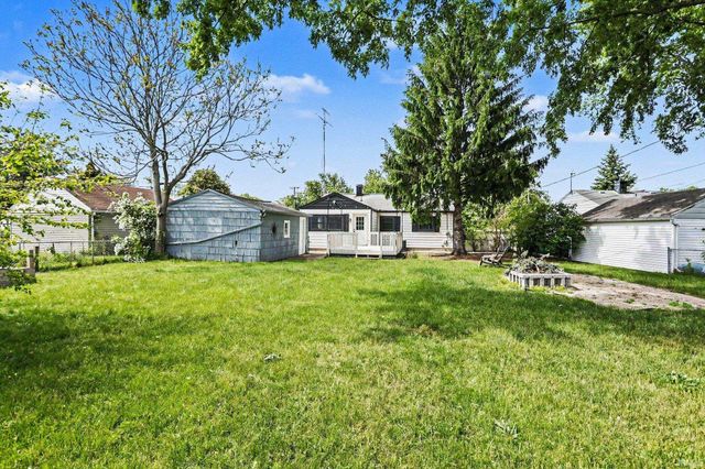 2220 Solomon Avenue, South Bend, IN 46615