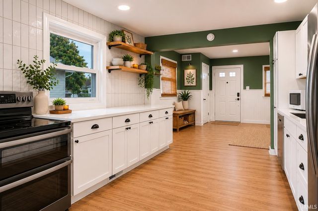 2220 Solomon Avenue, South Bend, IN 46615