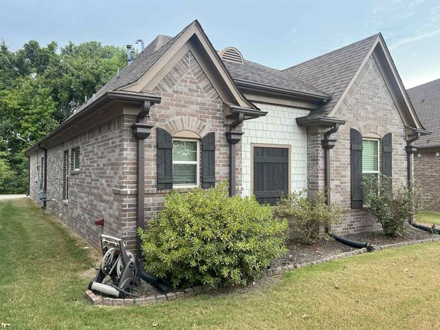 1977 ROCHELLE LN, Cordova, TN 38016