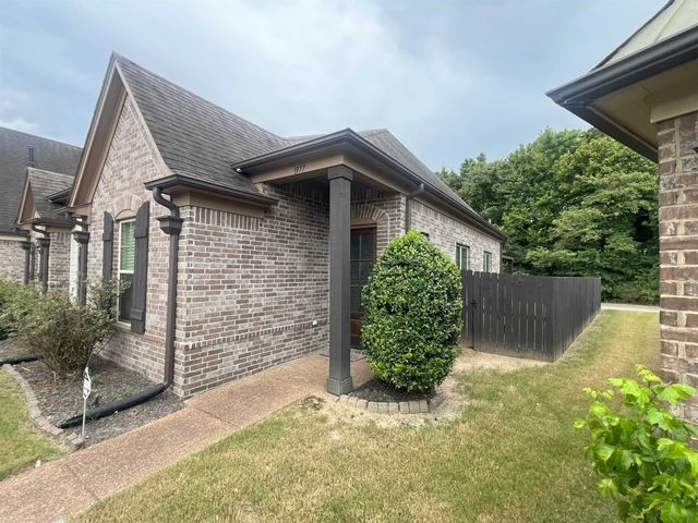 1977 ROCHELLE LN, Cordova, TN 38016