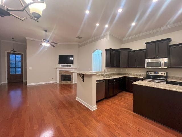 1977 ROCHELLE LN, Cordova, TN 38016