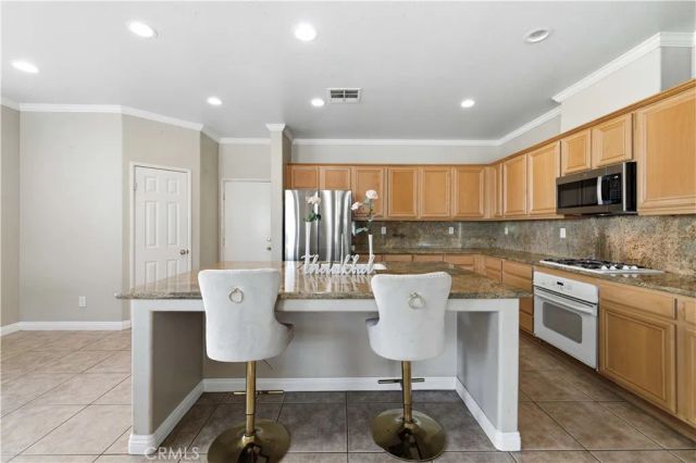 4613 W Avenue J13, Lancaster, CA 93536