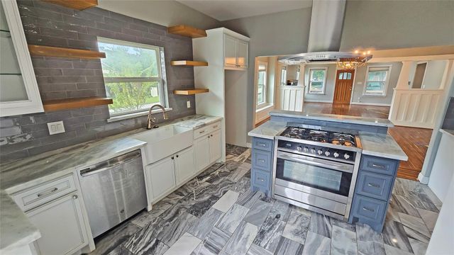 402 Hunt Street, Houston, TX 77003