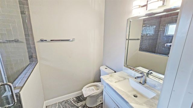 402 Hunt Street, Houston, TX 77003