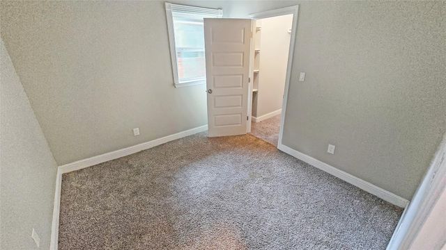 402 Hunt Street, Houston, TX 77003