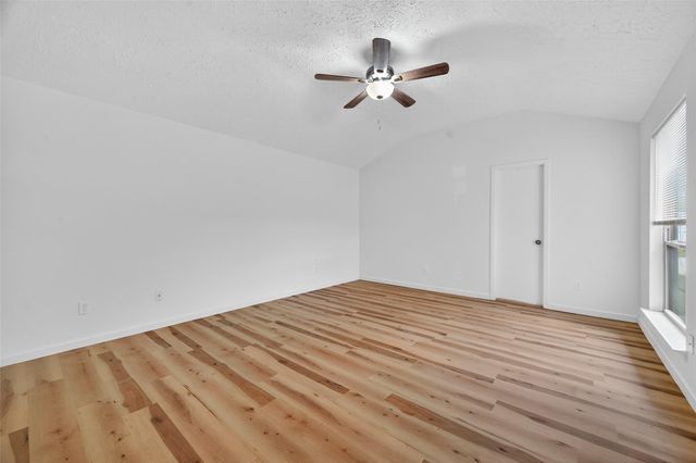 8022 Tamayo Drive, Houston, TX 77083