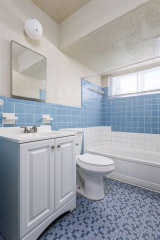 19625 Conant Unit: 22, Detroit, MI 48234