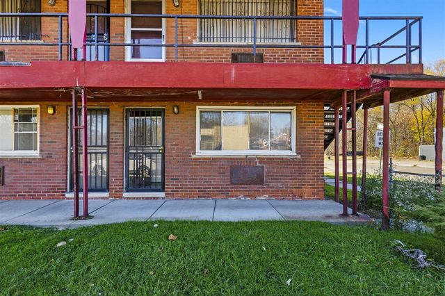 19625 Conant Unit: 22, Detroit, MI 48234