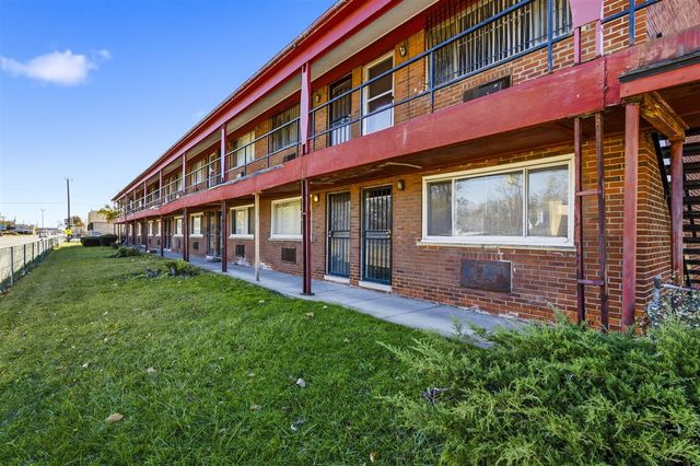 19625 Conant Unit: 22, Detroit, MI 48234
