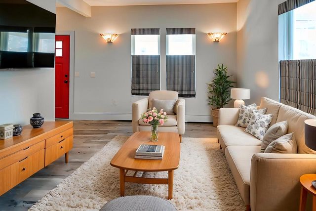 202 S 1st Street, Madison, WI 53704