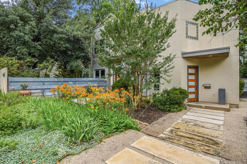 2822 Wooldridge DR B, Austin, TX 78703