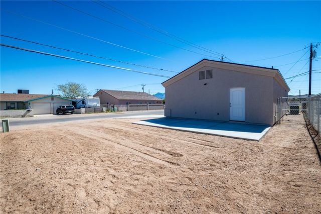 3205 N Fairfax Street, Kingman, AZ 86409