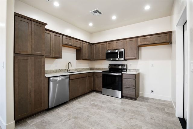 3205 N Fairfax Street, Kingman, AZ 86409