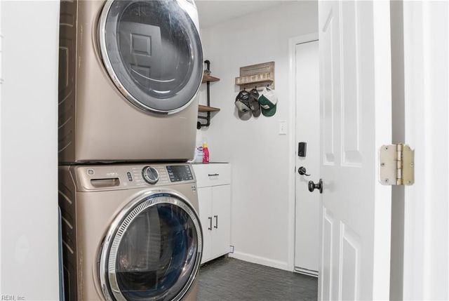 3240 Fayette DR, Virginia Beach, VA 23456