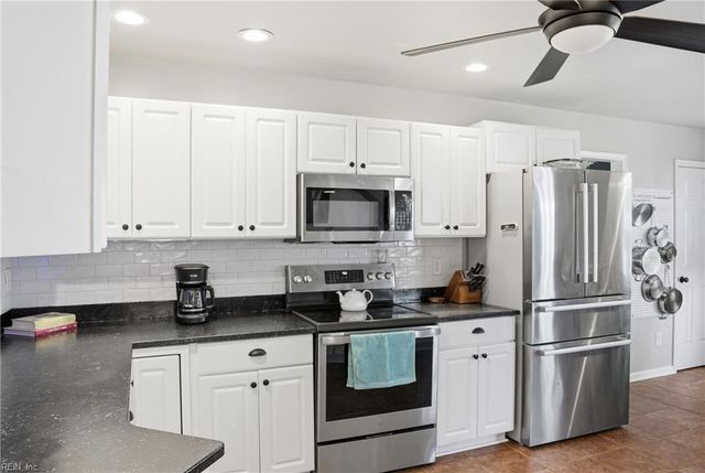 3240 Fayette DR, Virginia Beach, VA 23456