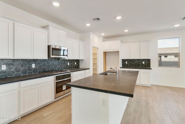 5017 W STRAY HORSE Lane, Laveen, AZ 85339