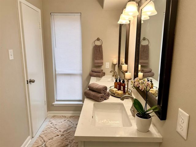 727 Romaine Lane, Houston, TX 77090