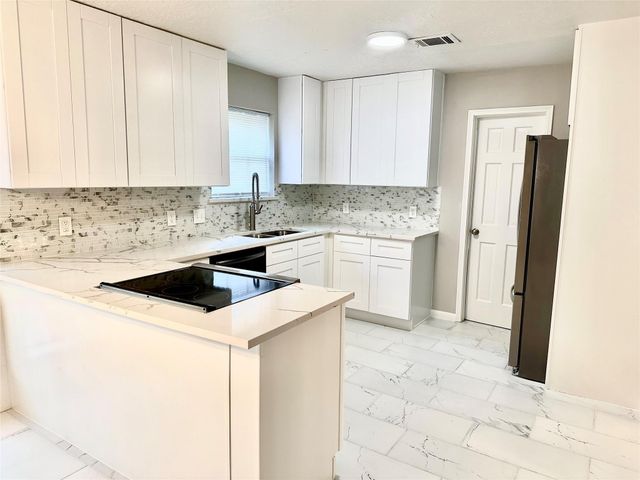 727 Romaine Lane, Houston, TX 77090