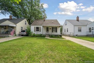 27226 Lawnwood Street, Roseville, MI 48066