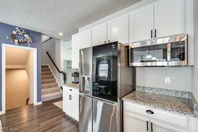 8325 Bedaos Drive, Mentor, OH 44060