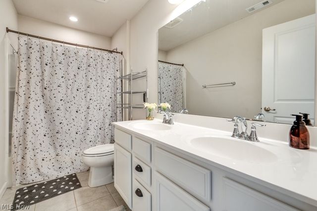 8325 Bedaos Drive, Mentor, OH 44060