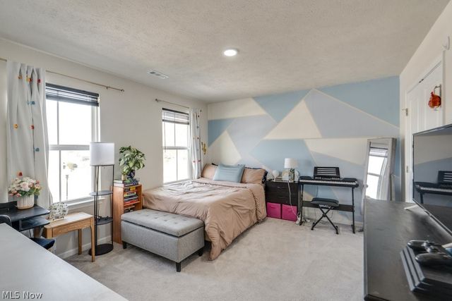 8325 Bedaos Drive, Mentor, OH 44060