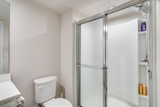 8325 Bedaos Drive, Mentor, OH 44060