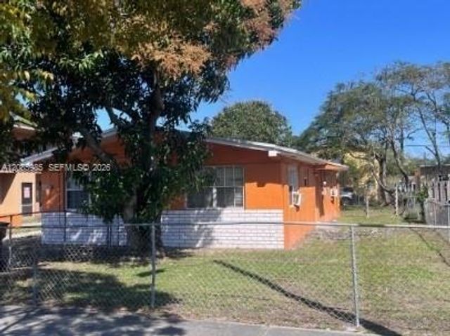 2545 York Street A, Opa-Locka, Opa Locka, FL 33054