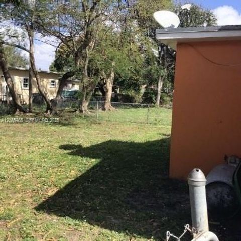 2545 York Street A, Opa-Locka, Opa Locka, FL 33054